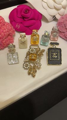 Quality Beautiful Diamond Silver Brooch High End Brooch Sophisticated factory