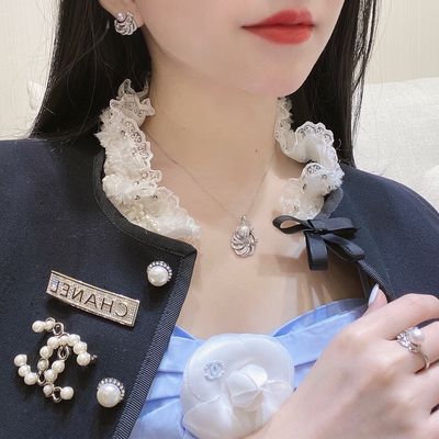 Quality Beautiful Diamond Silver Brooch High End Brooch Sophisticated factory