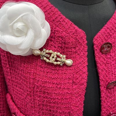 Quality Beautiful Diamond Silver Brooch High End Brooch Sophisticated factory