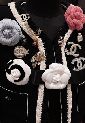 Quality Beautiful Diamond Silver Brooch High End Brooch Sophisticated factory