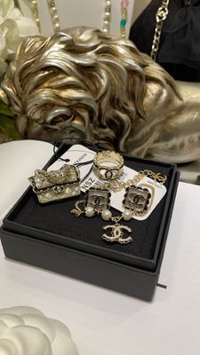 Quality Floral Edge Black Enamel Ring Brass Double Feature C Ring Classic For Engagement factory