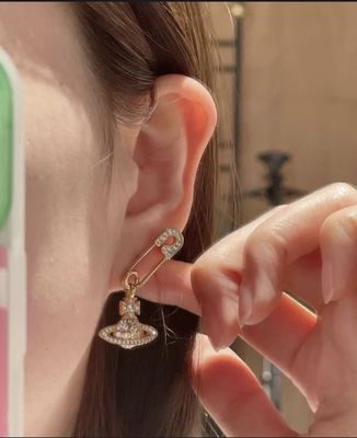 Quality Full Diamond Saturn Pin Earrings with Swarovsk* Diamonds and 25-30mm Drop Style Luxury Earrings factory