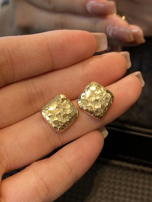 Elegantly Designed Pure 925 Silver Stud Earrings with Push Back Closure for Everyday Wear