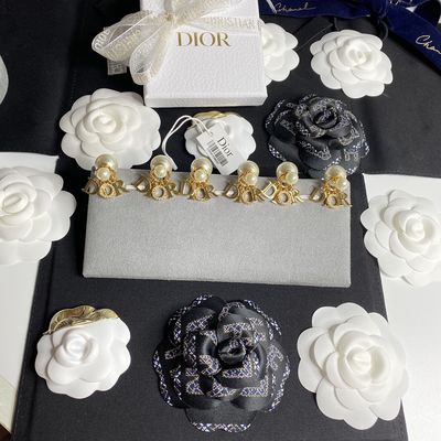 Quality Customizable Lightweight Drop Earrings with Swarovski Diamonds & Pearls for Women and Young Girls factory